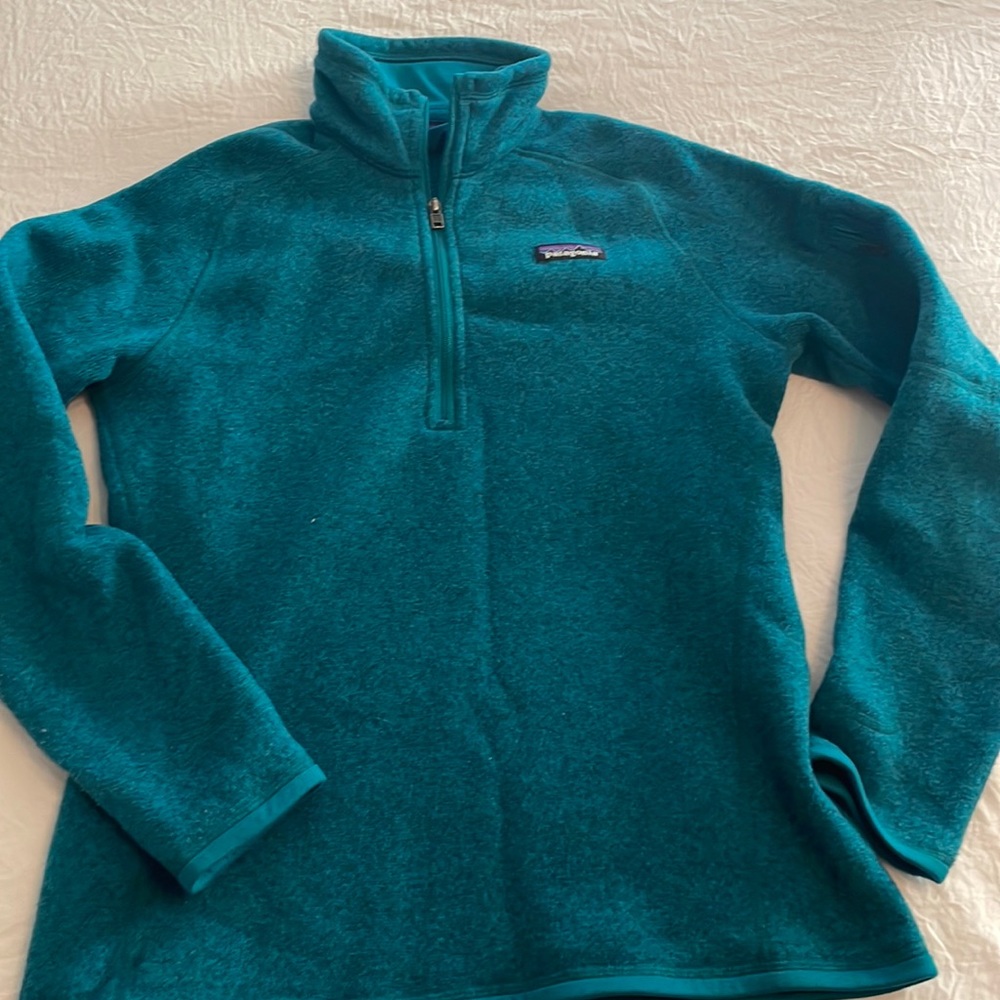 Woman’s Patagonia Better Sweater Quarter Zip Teal Color Medium